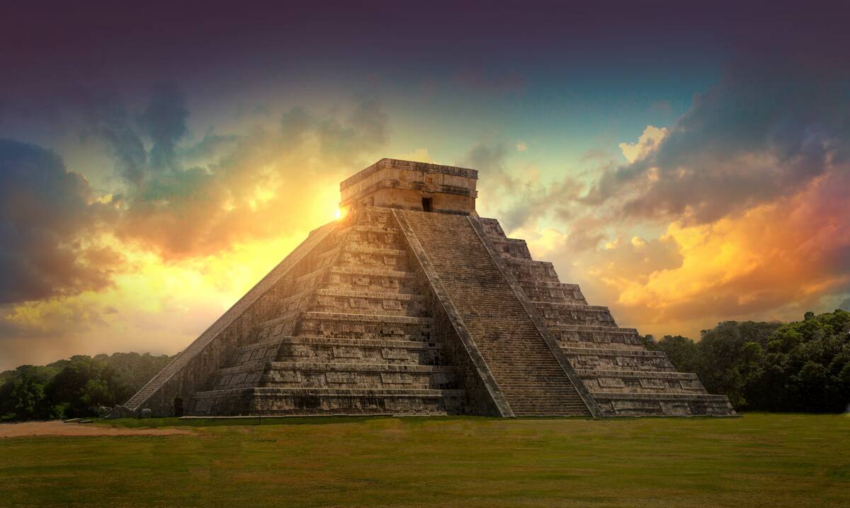 Chichen Itza: The Ancient Mayan City of Wonders