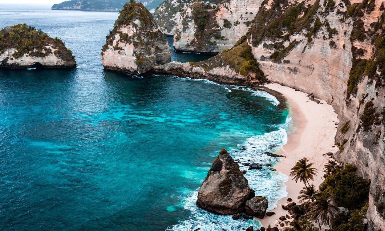 Diamond Beach: Explore the Beautiful Beach on Nusa Penida, Bali