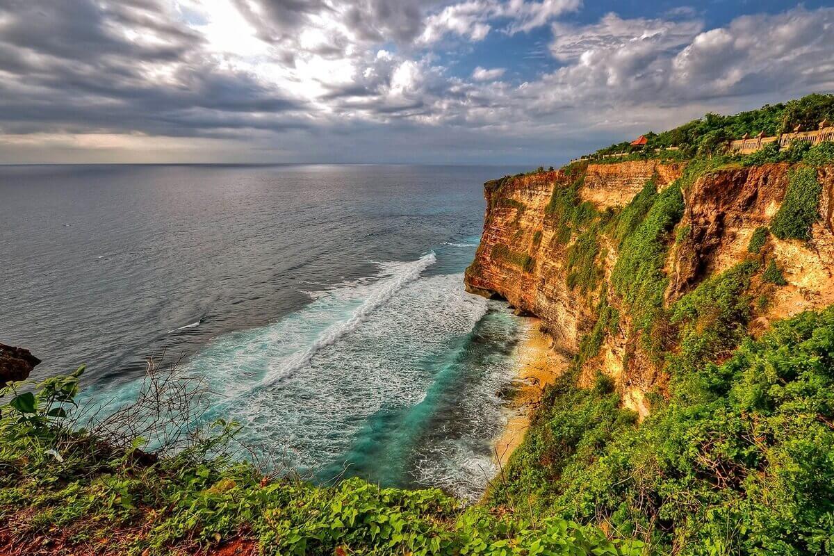 Uluwatu Cliff Bali