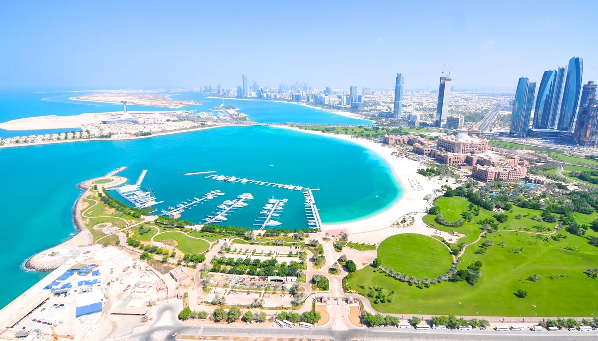 Explore Abu Dhabi: A Comprehensive Travel Guide