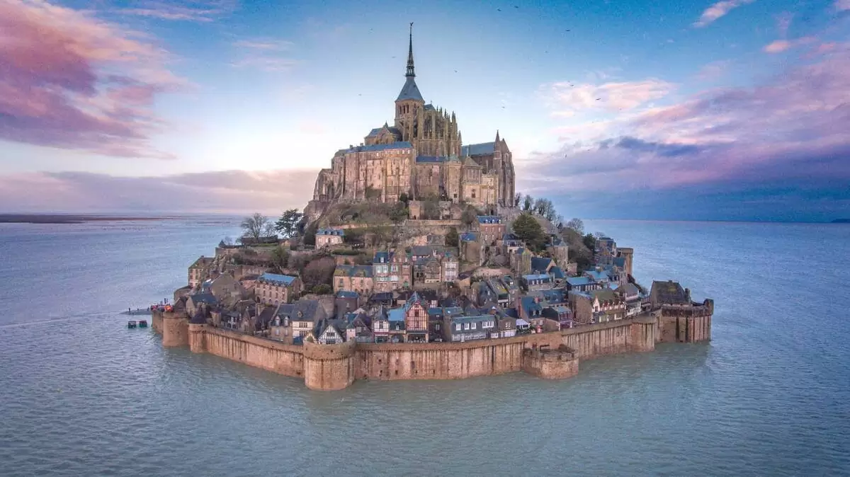 Mont Saint-Michel: The Isle that was Lost to Time