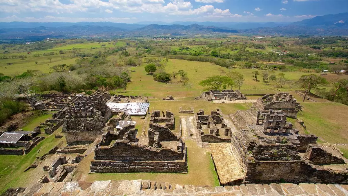 Toniná: Home to the Biggest Maya Pyramid