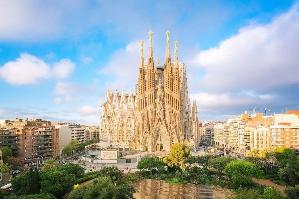 Barcelona: The Ultimate Guide to Planning Your Perfect Trip
