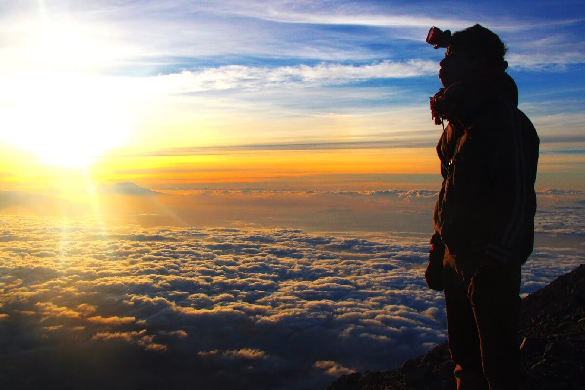 Gunung Tertinggi di Indonesia - Gunung Semeru
