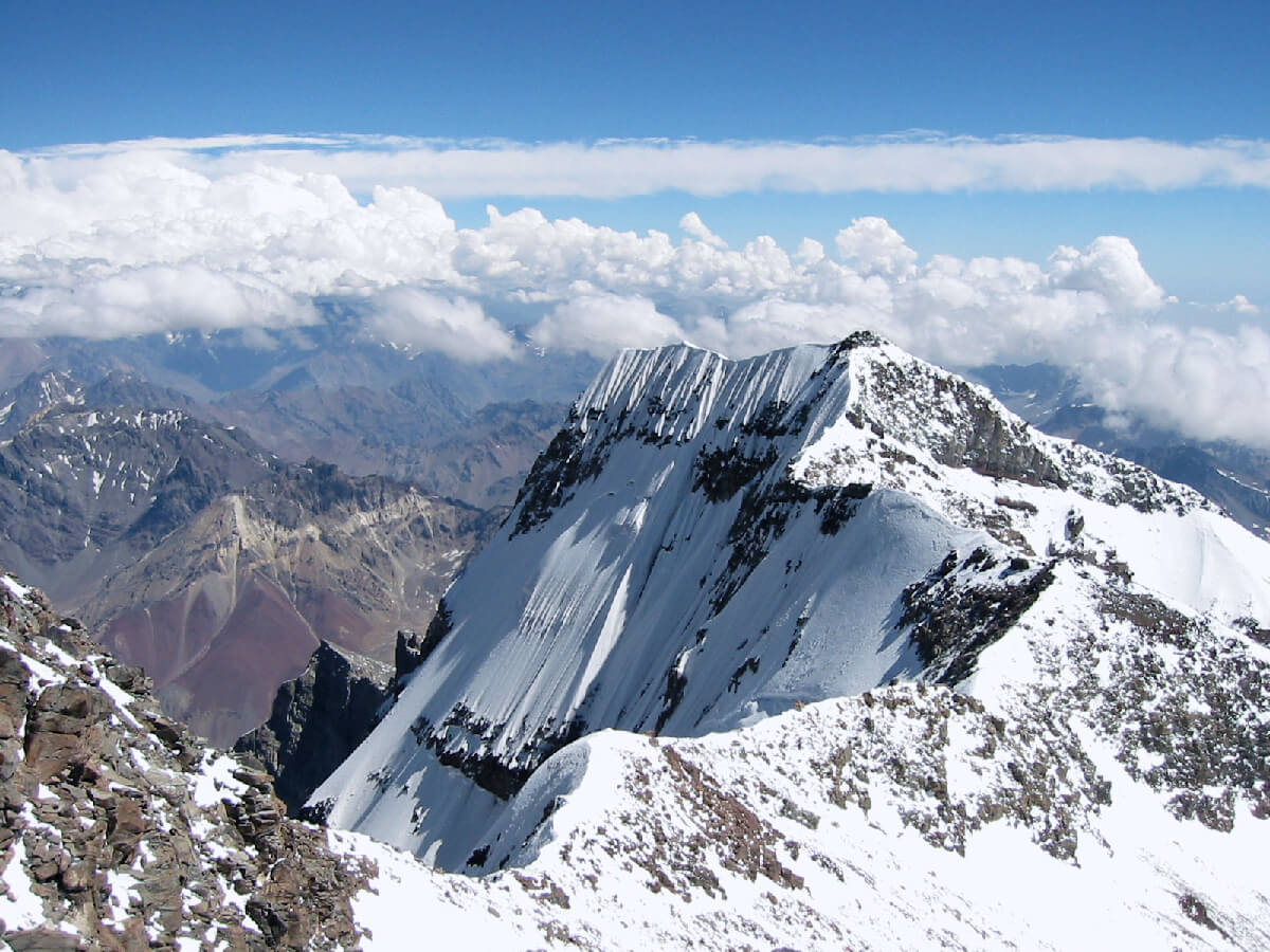 Gunung Tertinggi di Indonesia - Gunung Trikora