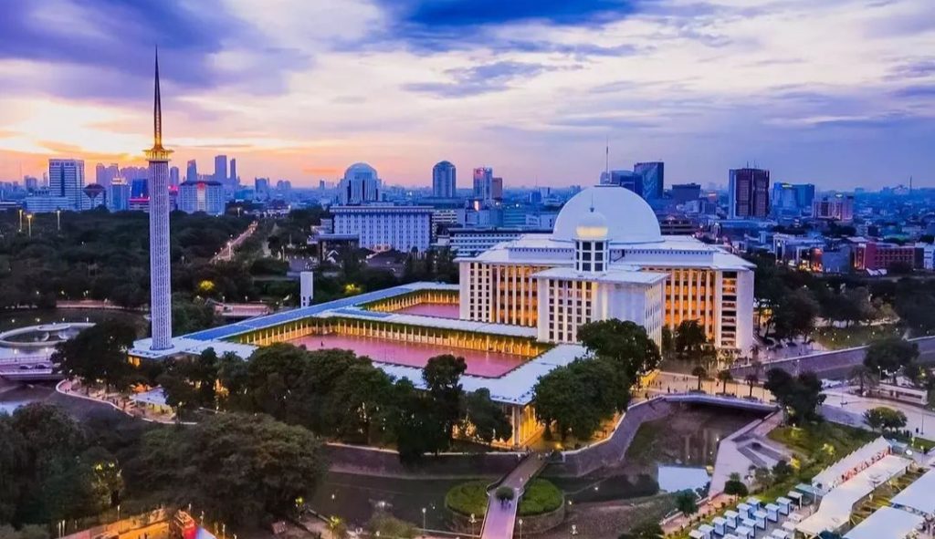 10 Destinasi Wisata Halal Di Indonesia Ini Wajib Dikunjungi!