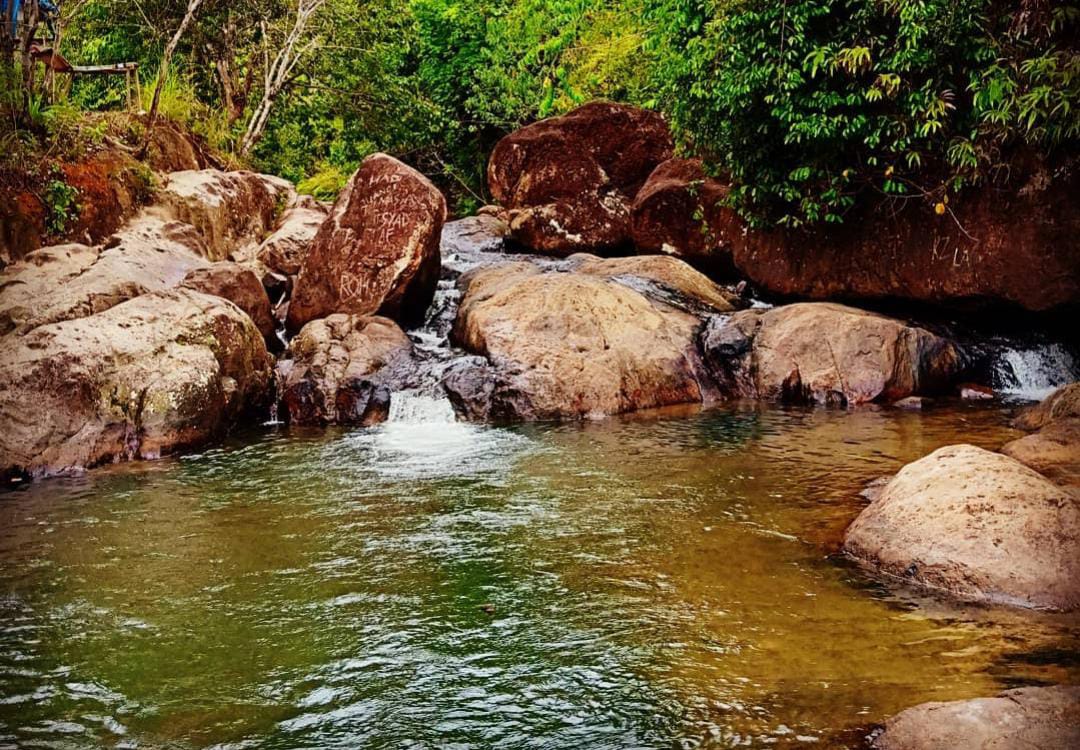 Wisata pulau mandeh 