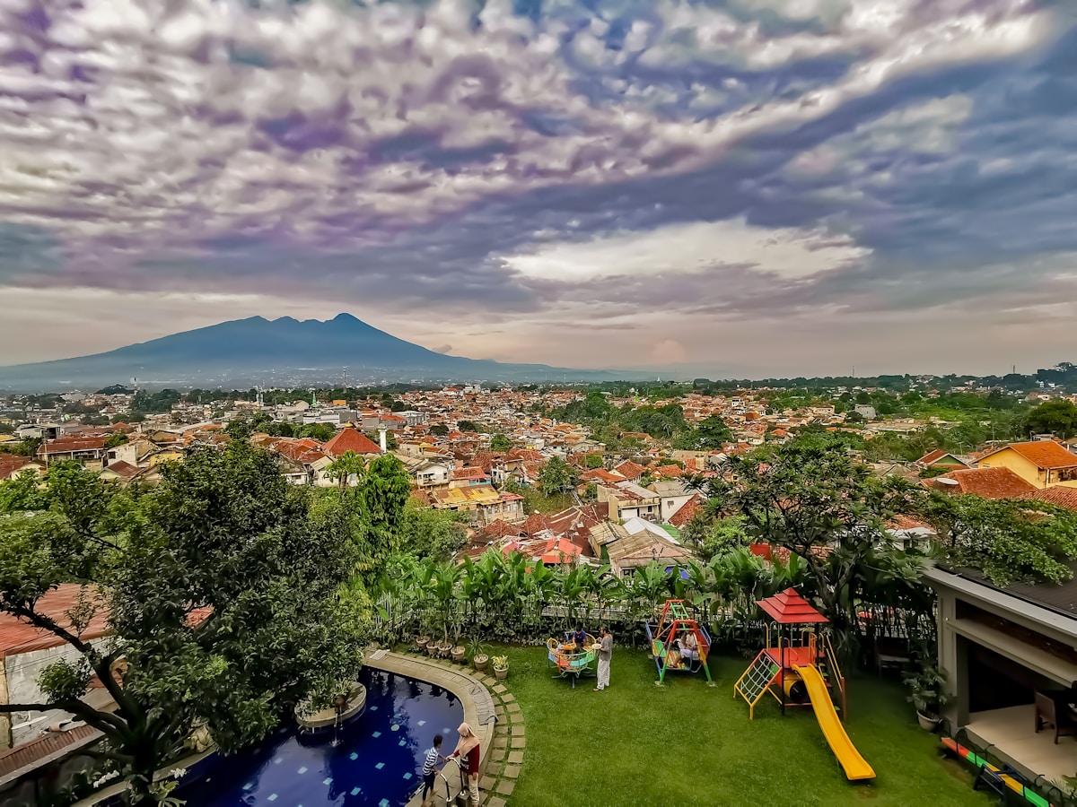 30+ Tempat Wisata Bogor yang Mencuri Perhatian!
