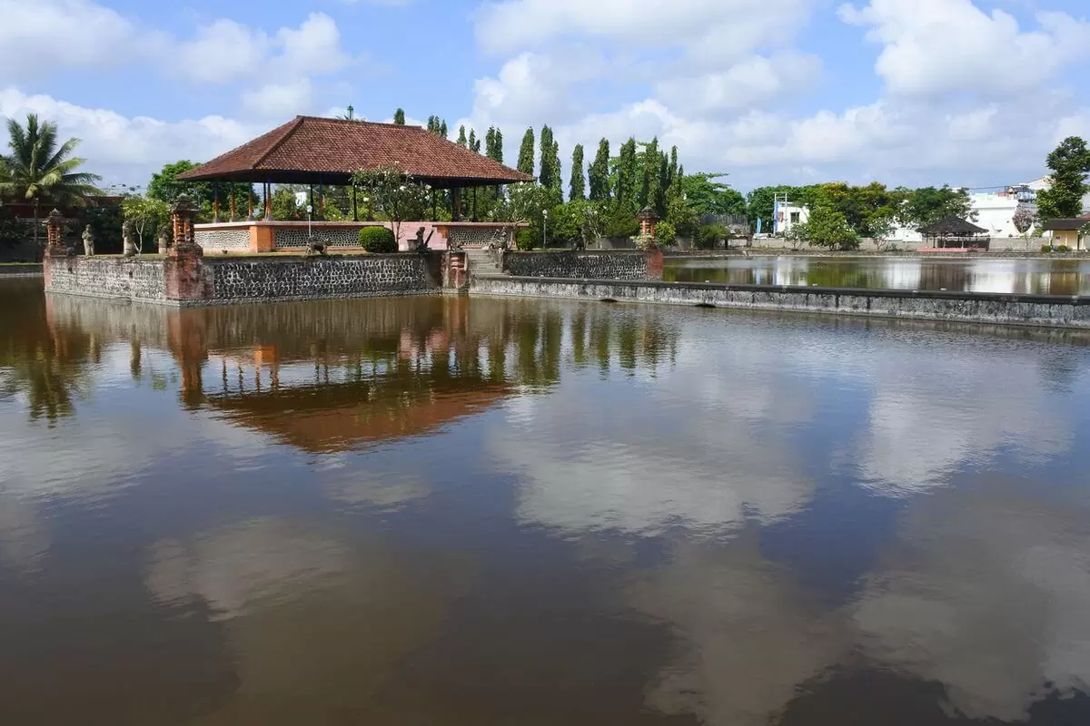 kota mataram lombok