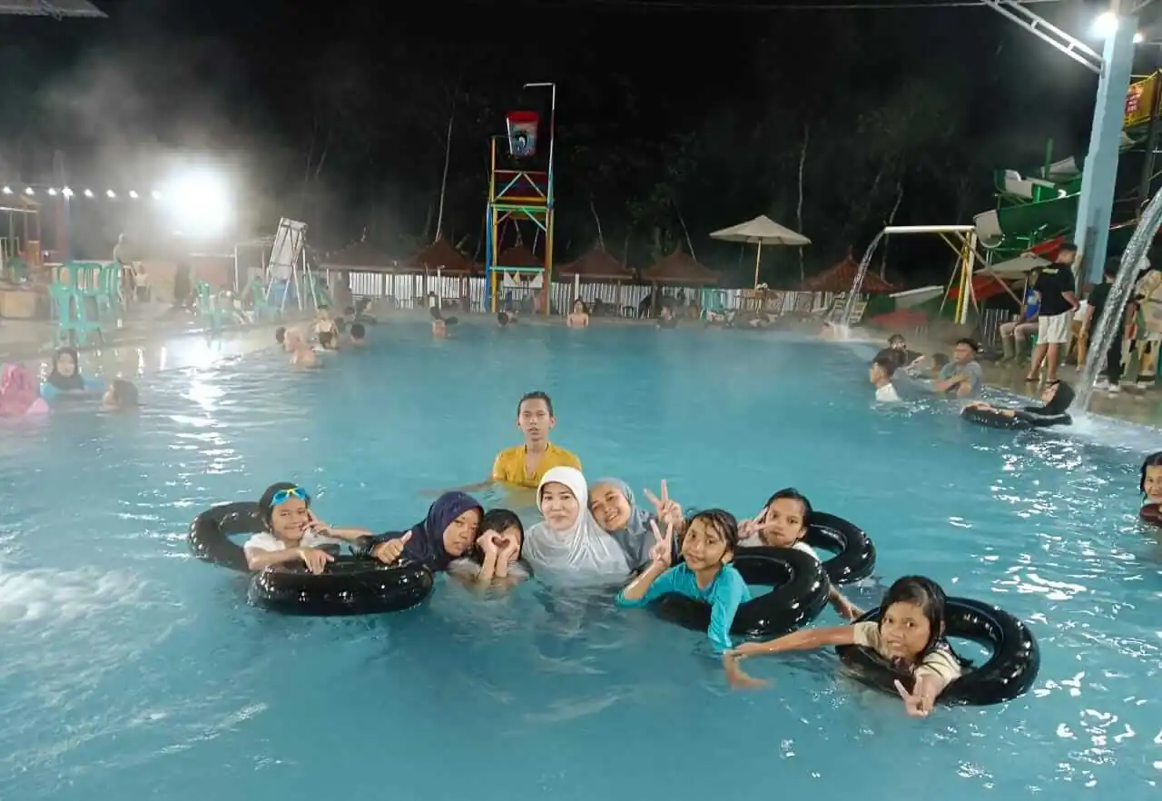 Lintang Waterpark Pemandian Air Panas Magelang