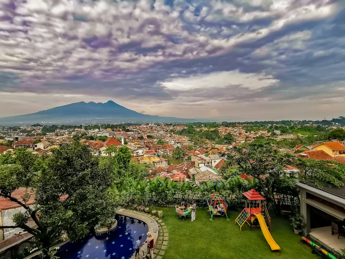 30+ Tempat Wisata Bogor yang Mencuri Perhatian!