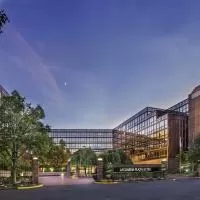 LaGuardia Plaza Hotel